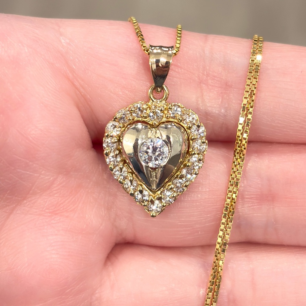 Elegant Gold and Silver Heart Pendant Necklace - Picture 3 of 15